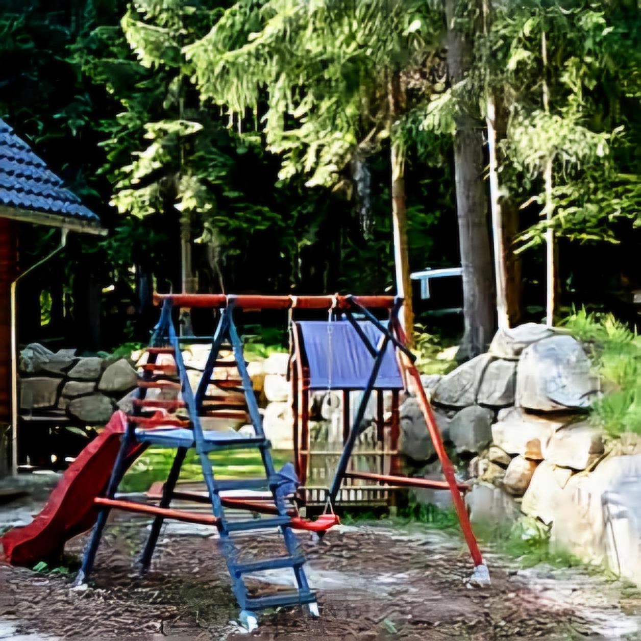 Letniskowy Lesna Chata Holiday home